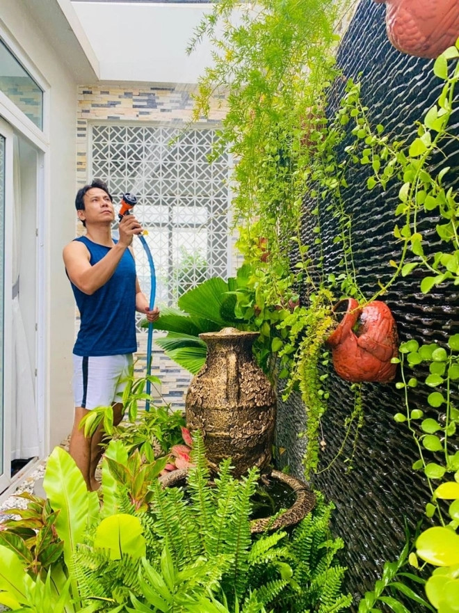 Một góc xanh mát trong căn nhà của diễn viên Trí Quang. Ảnh: Phunumoi
