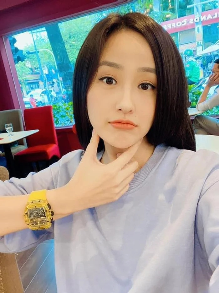 Trước ý định mua xế hộp tiền tỷ cho con của Mai Phương Thuý đa số khán giả đều không quá bất ngờ. Nguồn ảnh: FBNV