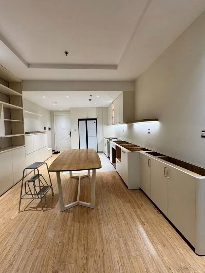 Ngoài sửa nhà cho mẹ ruột, năm ngoái MC Đan Lê cũng sửa căn nhà của gia đình mình. Cô thay đổi nội thất trông rộng rãi, thoáng đãng hơn. Ảnh: FB Nguyen Dan Le