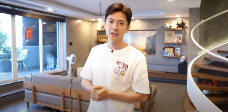 Xuất hiện trong chương trình "Nhà đẹp thế này" mới đây, Ngô Kiến Huy hé lộ khung cảnh bên trong penthouse của mình để mọi người cùng khám phá.
