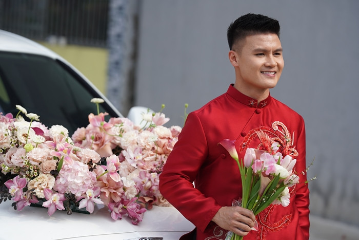 Quang Hải là ngôi sao trẻ tài năng của làng bóng đá Việt. Ở tuổi 27, Quang Hải khiến người hâm mộ choáng ngợp bởi khối tài sản "khủng" thu được từ bóng đá và các hợp đồng quảng cáo. Ảnh: Bongda24h