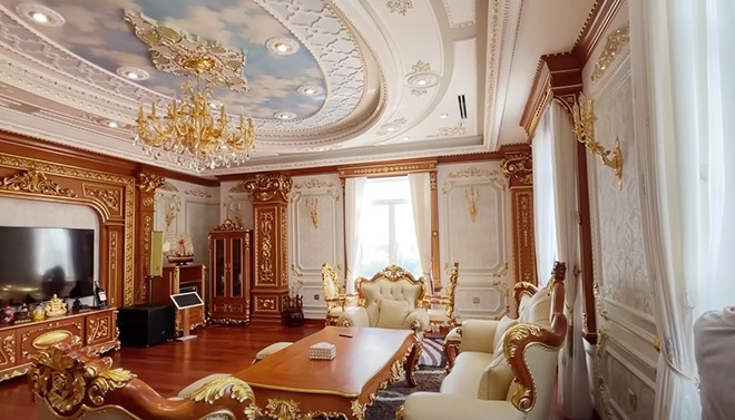 Cấu trúc mái vòm lấy cảm hứng từ phương Tây.