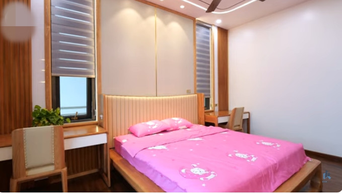 Phòng ngủ dành cho các bé có gam màu tươi sáng.