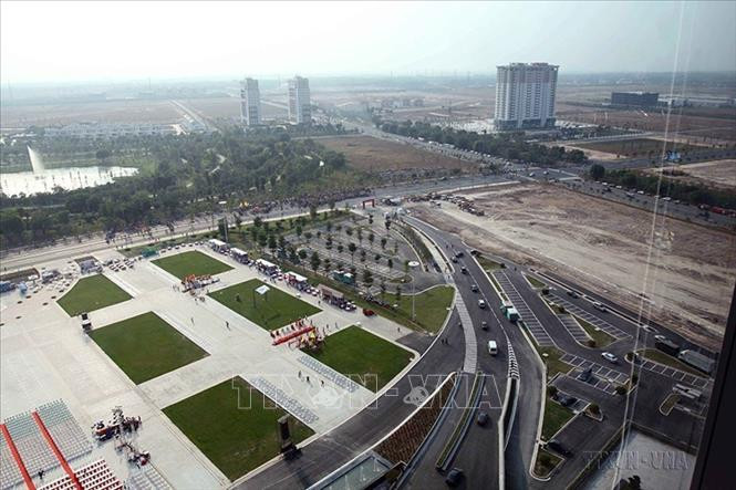 Sau gần 30 năm phát triển kể từ khi tái lập tỉnh vào ngày 1/1/1997, Bình Dương trở thành một trong những địa phương tiên phong về công nghiệp và thu hút đầu tư của cả nước. Ảnh:TTXVN