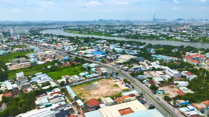 GRDP bình quân đầu người của Bình Dương đến cuối năm 2022 đạt 166 triệu đồng/người, tăng gần 28 lần so với năm 1997. Ảnh: Hanoimoi