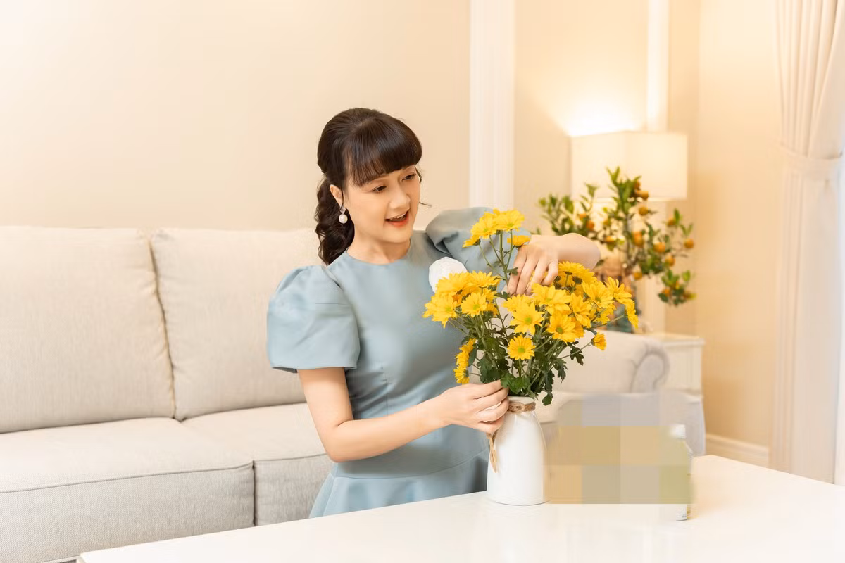 Không gian phòng khách đơn giản nhưng sang trọng.