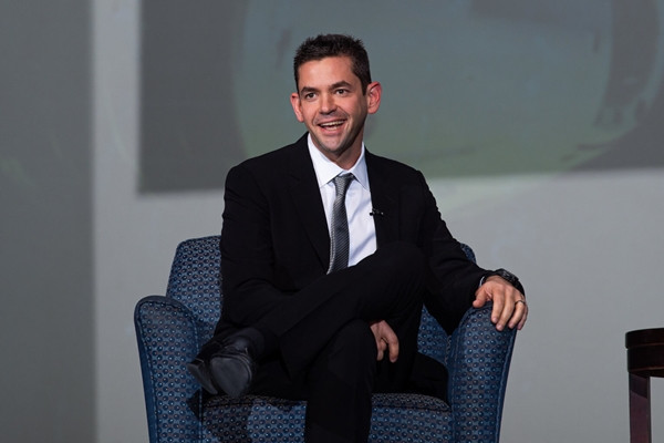 Năm 2009, Isaacman lập kỷ lục khi bay vòng quanh thế giới trên chiếc Cessna Citation CJ2 trong chưa đầy 62 giờ - ít hơn khoảng 20 giờ so với kỷ lục trước đó. Ảnh: Air Force