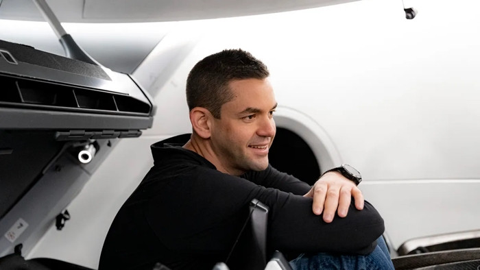 Tỷ phú Jared Isaacman đam mê máy bay từ lâu và bắt đầu học lái máy bay ở độ tuổi 20 để giải tỏa căng thẳng. Ảnh: Getty