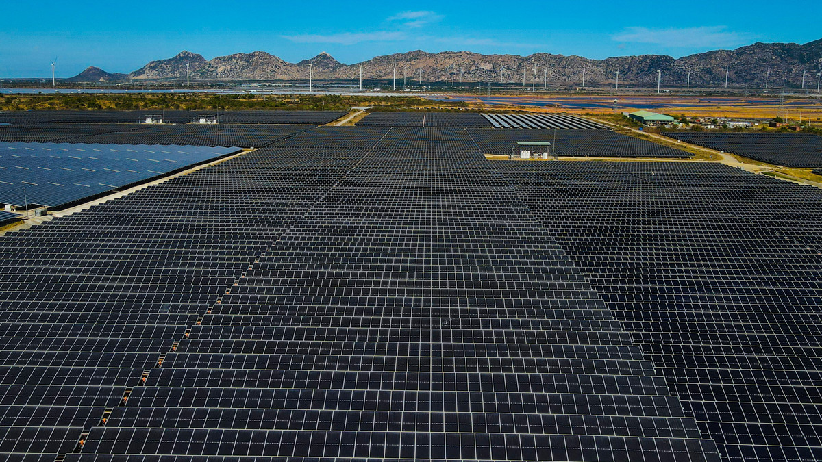 Loạt lãnh đạo Bộ Công Thương bị 'đảo' ghế, hạ cấp vì vi phạm - Hình 2 Loat lanh dao Bo Cong Thuong bi 'dao' ghe, ha cap vi vi pham-Hinh-2