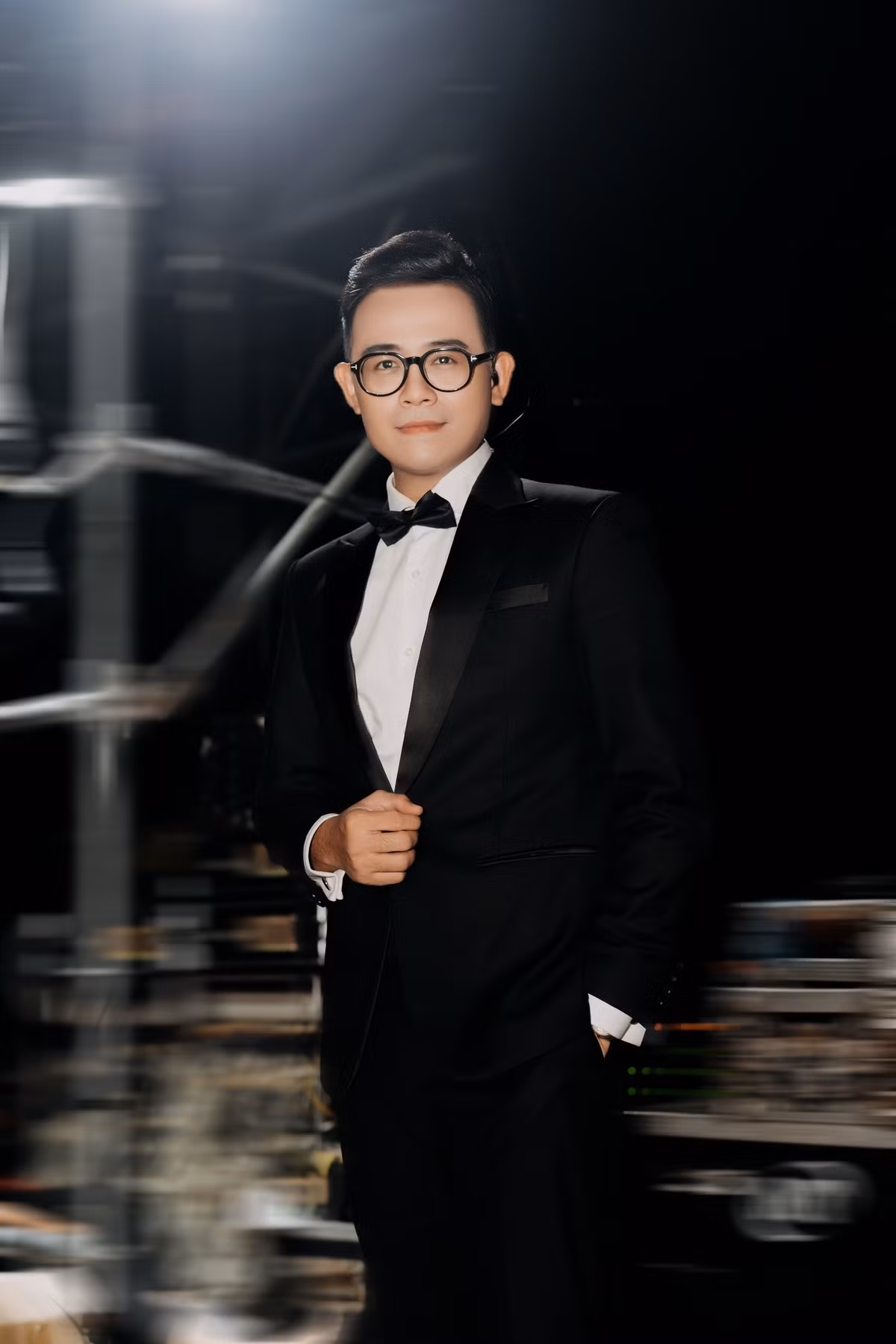 Đáng chú ý, Đức Bảo khẳng định MC hoàn toàn có thể có thu nhập ở mức 2.000 USD. Tuy nhiên, anh luôn giữ nguyên tắc bí mật thu nhập cá nhân.