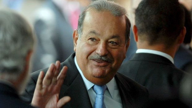 Do đó, mỗi khi nhắc đến Carlos Slim Helú, người ta sẽ lập tức liên tưởng đến hình ảnh của vua Midas - người mà khi sờ vào bất cứ thứ gì thì thứ ấy đều hoá thành vàng trong thần thoại Hy Lạp. Ảnh: Capital 21