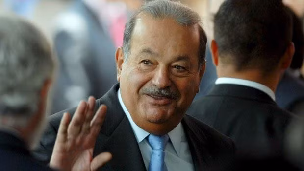 Do đó, mỗi khi nhắc đến Carlos Slim Helú, người ta sẽ lập tức liên tưởng đến hình ảnh của vua Midas - người mà khi sờ vào bất cứ thứ gì thì thứ ấy đều hoá thành vàng trong thần thoại Hy Lạp. Ảnh: Capital 21