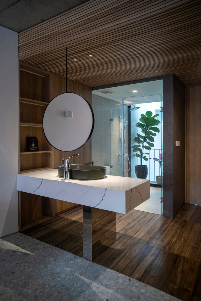 Phòng tắm như khách sạn. Nguồn ảnh: Nguyễn Viết Tiến, Nguyễn Tuân Nghĩa