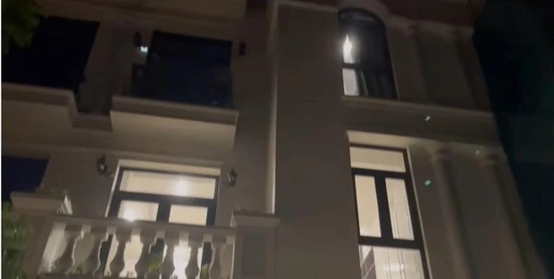 Hùng Dũng cho biết đã chi đến hơn 10 tỷ đồng làm nhà. Đây là thành quả tích luỹ của anh suốt 10 năm đi theo nghiệp cầu thủ. Ảnh chụp màn hình