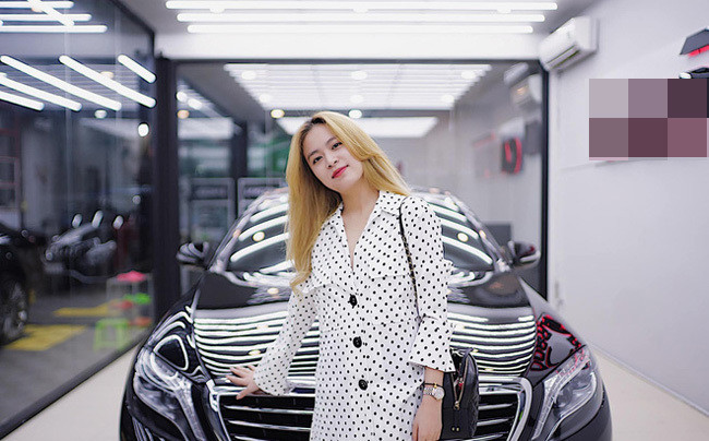 Hoàng Thùy Linh cũng không ngại chi tiền tỷ để tậu những chiếc ô tô đắt tiền, phục vụ công việc đi hát. Ảnh: Vietnamnet