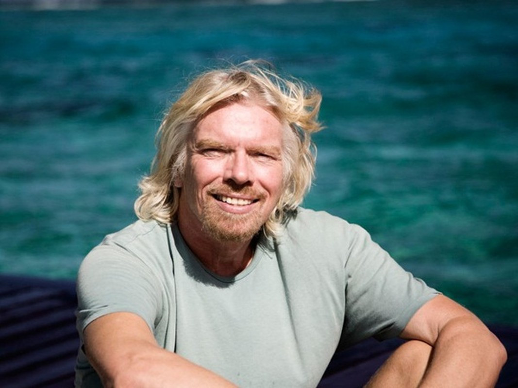 Năm 1987, tỷ phú Richard Branson sử dụng một quả khinh khí cầu có kích thước lớn nhất thời điểm bấy giờ để du hành và trở thành người đầu tiên trên thế giới chinh phục Đại Tây Dương bằng khinh khí cầu. Ảnh: CNBC