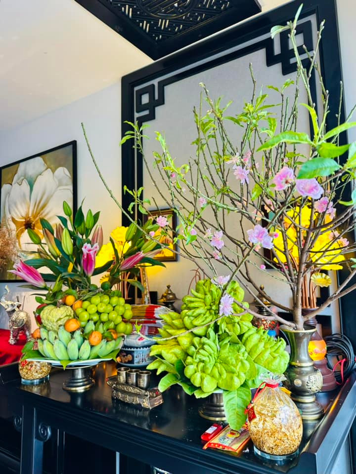 Khu vực ban thờ trong nhà Minh Hương ngày ông Công ông Táo.