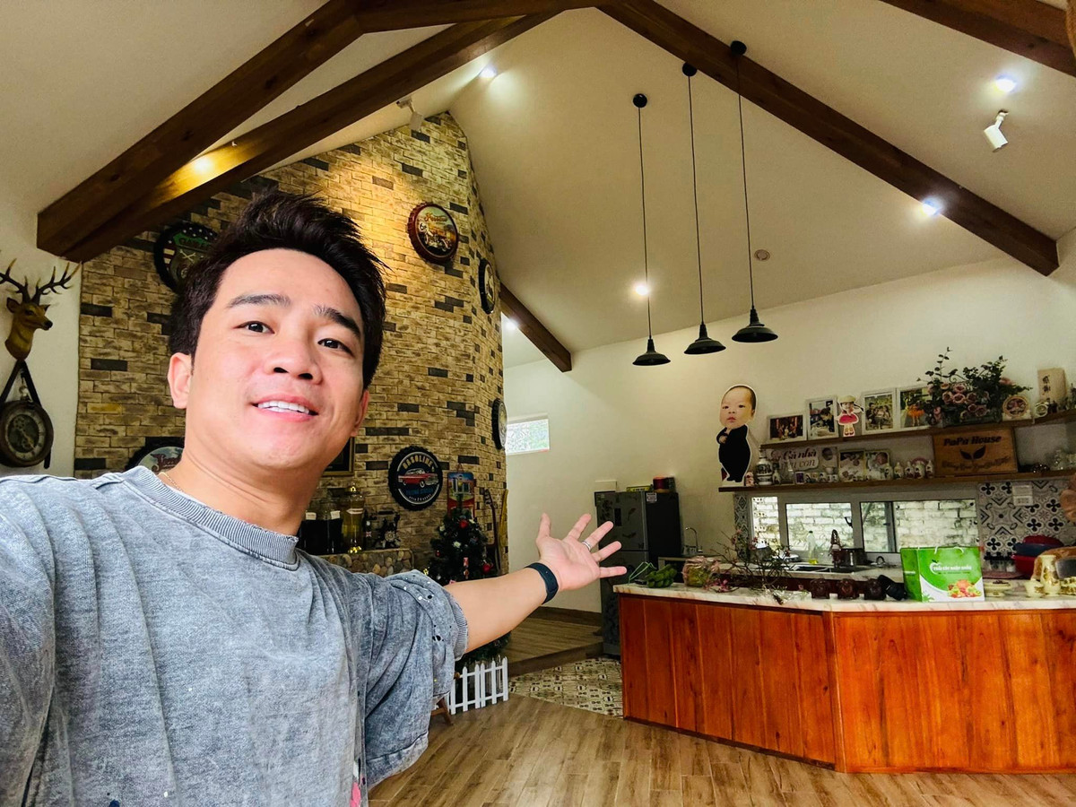 Khu bếp rộng rãi và tiện nghi.