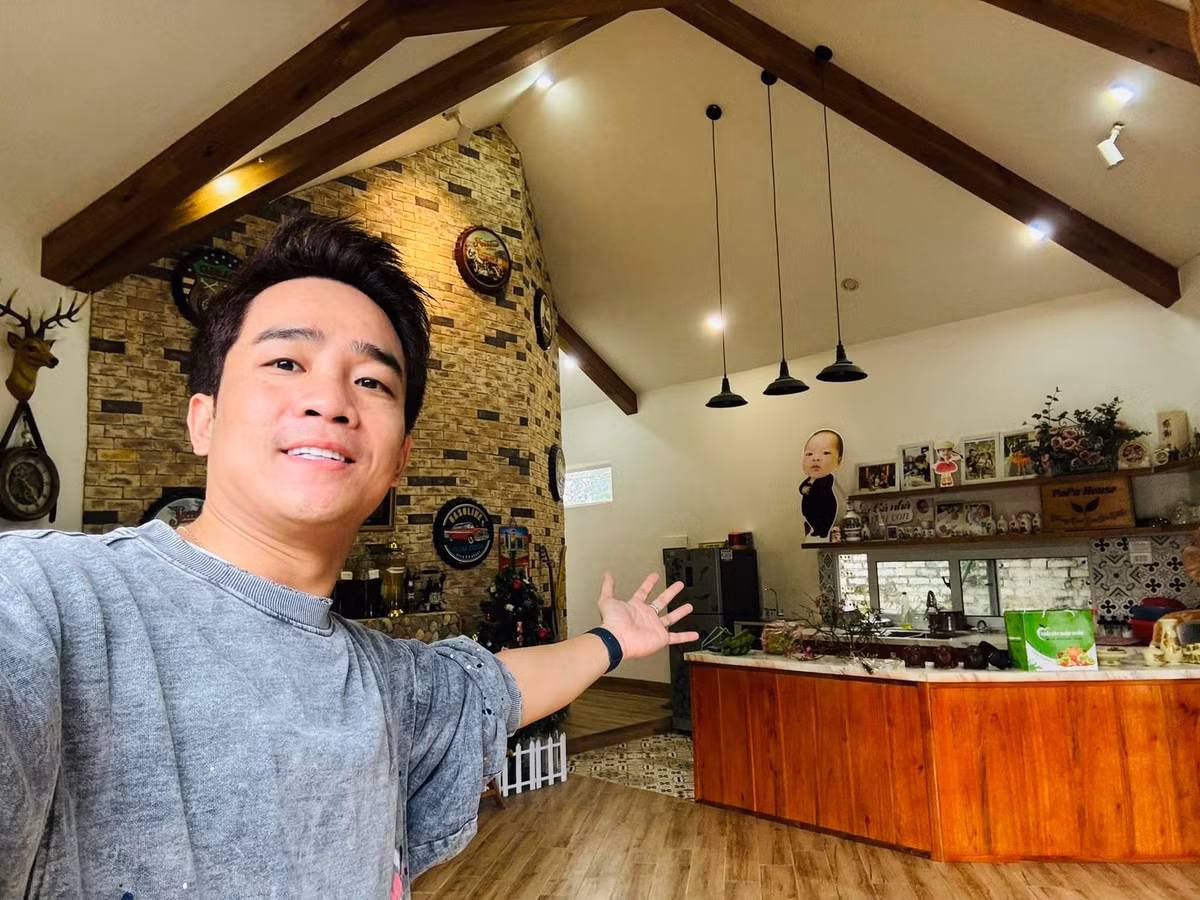 Khu bếp rộng rãi và tiện nghi.