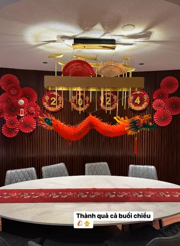 Không chỉ trang trí Tết cho căn biệt thự 600m2 ở TP HCM, Lệ Quyên còn dành thời gian thay áo mới cho căn nhà ở Hà Nội.