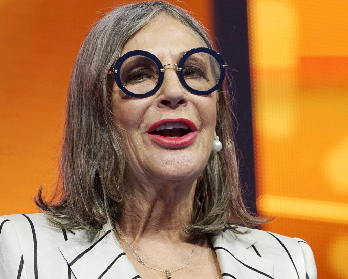 Alice Walton là con gái duy nhất của nhà sáng lập Walmart Sam Walton (mất năm 1992). Không giống các anh em trai, bà chưa từng tham gia HĐQT Walmart, mà chỉ tập trung vào nghệ thuật. Ảnh: CNBC