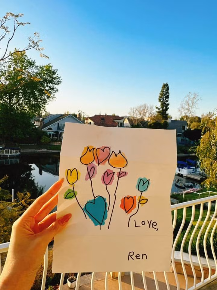 Sau khi kết hôn với doanh nhân Sammy Hoàng - con trai của tỷ phú Hoàng Kiều, Đào Lan Phương sang Mỹ định cư và hoàn toàn rút khỏi showbiz. Gia đình cựu người mẫu hiện sống tại một biệt thự tọa lạc tại khu Westlake Village, California, Mỹ.