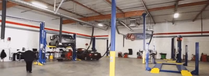 Tầng 7 là khu vực chăm sóc, bảo dưỡng xe.