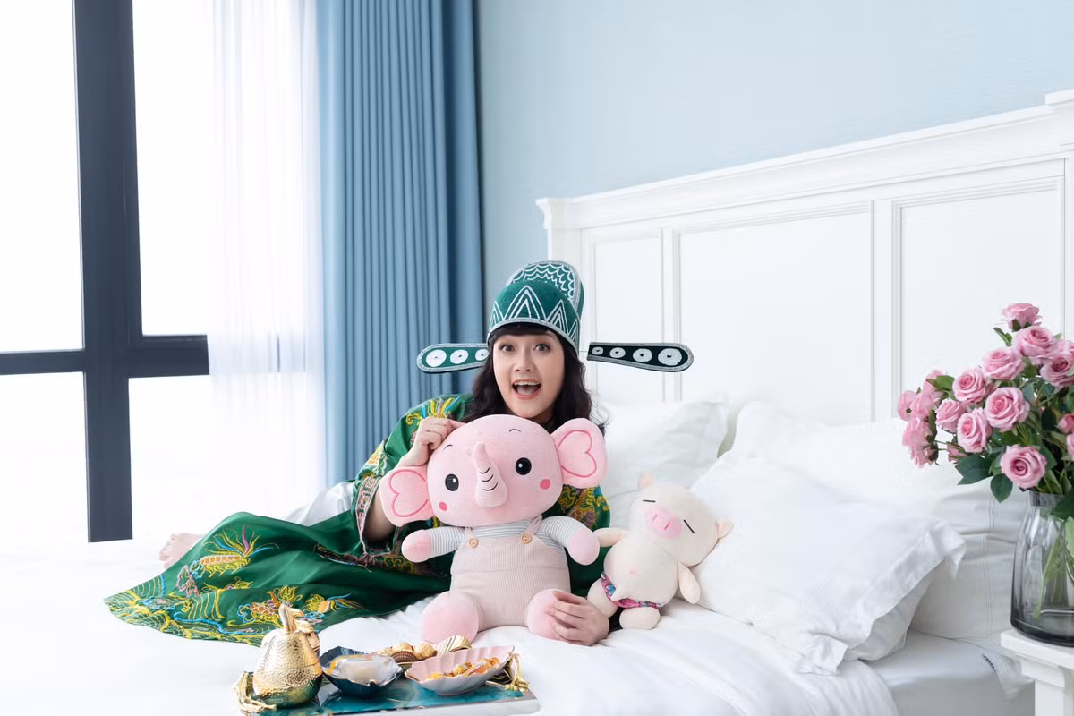 Về mức cát-xê khi tham gia chương trình Táo Quân, năm 2014 Vân Dung từng tiết lộ: "Nếu Táo Quân ghi hình 1 ngày, cát-xê là 5 triệu đồng, còn ghi hình 2 ngày thì cát-xê được đẩy lên cao hơn".