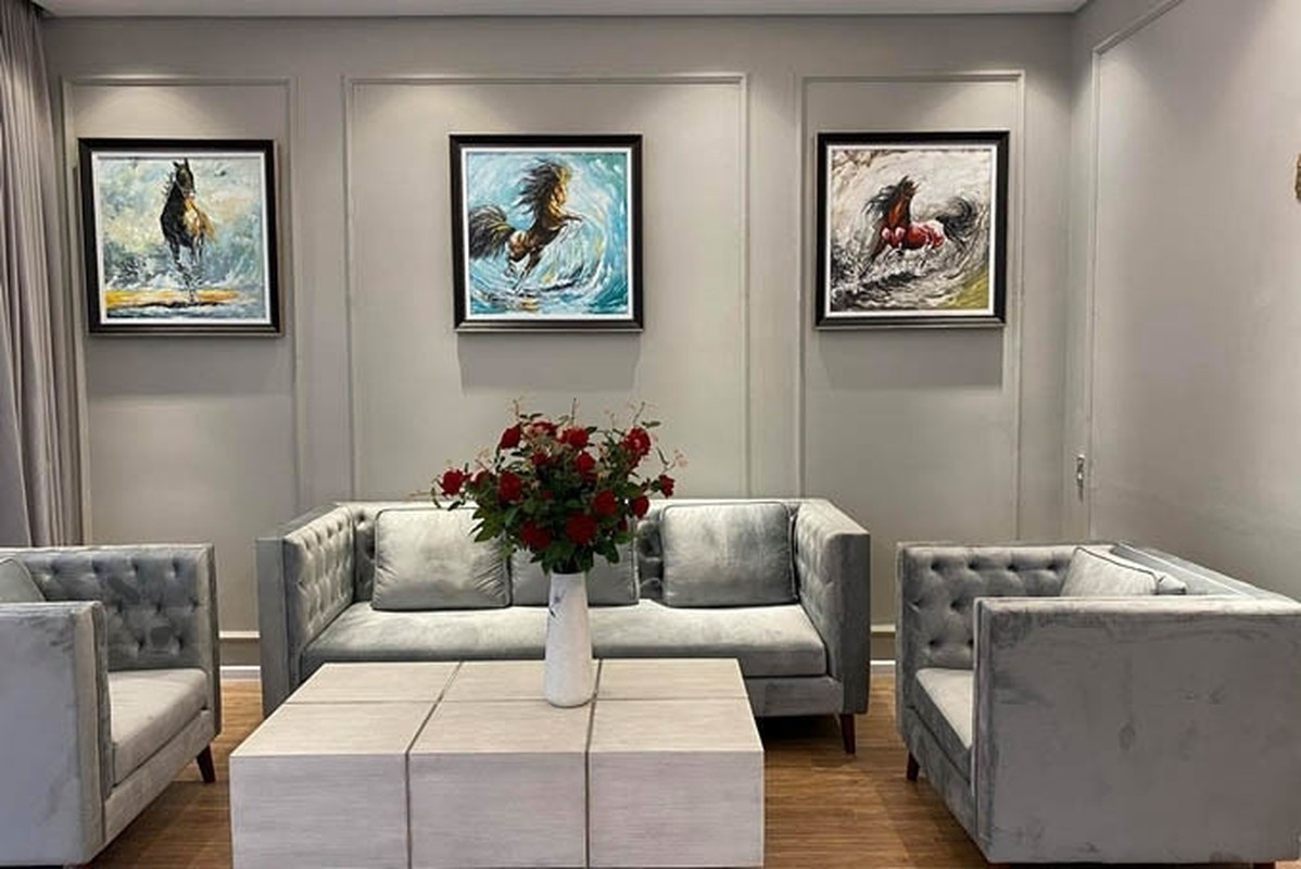 Căn nhà rộng khoảng 100 m2 được nam ca sĩ mua thô đã lâu nhưng khoảng năm 2020 mới hoàn thiện.