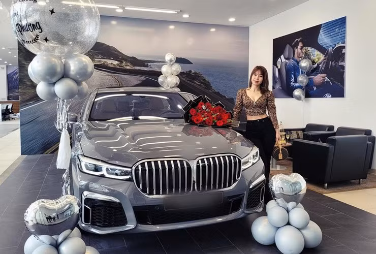 Ngoài bất động sản, diễn viên Mạnh Trường còn sở hữu xế hộp tiền tỷ.