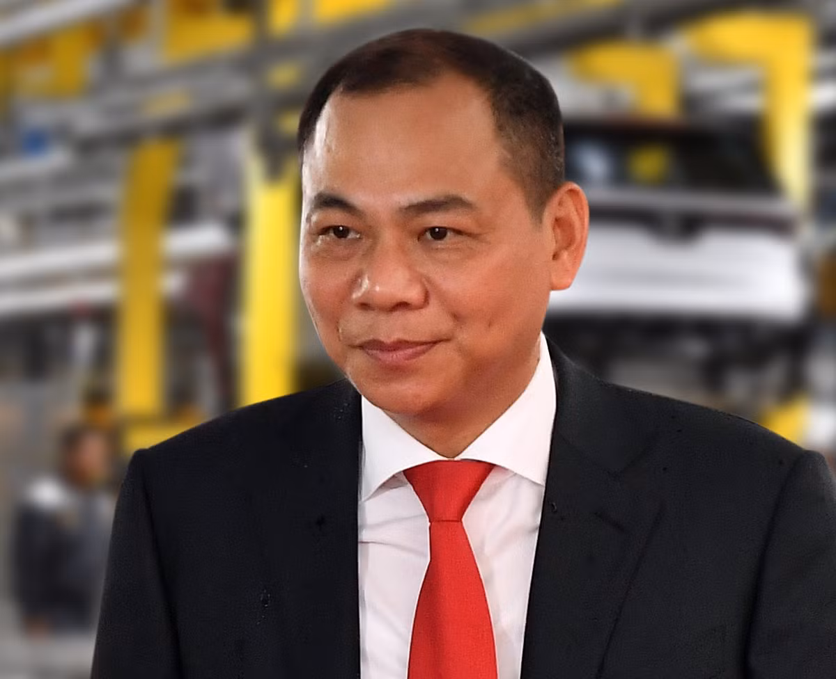  Tỷ phú Phạm Nhật Vượng, Chủ tịch Tập đoàn Vingroup là người giàu nhất Việt Nam với khối tài sản ròng 4,2 tỷ USD, theo Forbes. Ông cũng đứng thứ 773 trên bảng xếp hạng những người giàu nhất thế giới. Ảnh: Vietnamnet