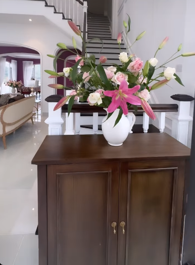 Từng chi tiết trong nhà đều được Lệ Quyên trang trí tỉ mỉ.