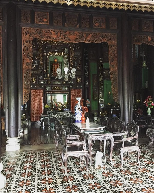 Nhờ giá trị kiến trúc, lịch sử, nhà cổ Bình Thủy đã được công nhận là “di tích nghệ thuật cấp quốc gia”. Ảnh: Thamhiemmekong