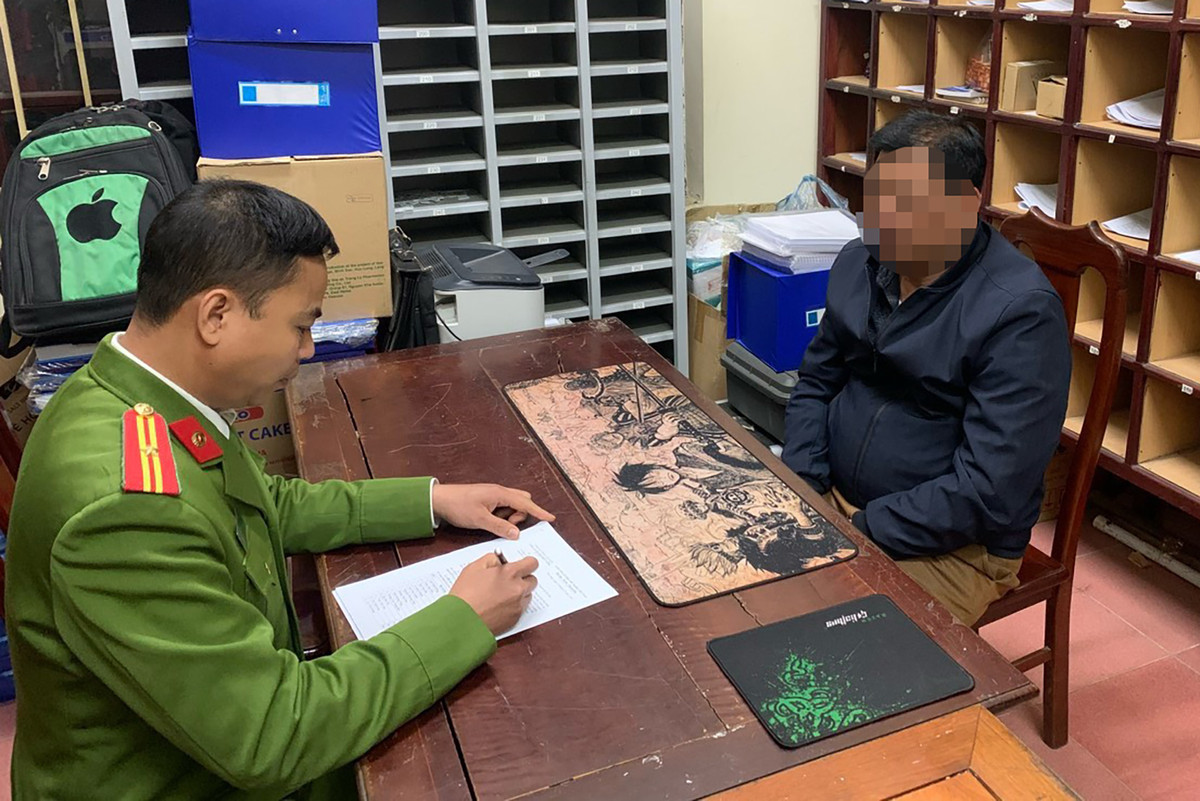 Tai xe xe khach chay qua toc do, tong o to cua canh sat-Hinh-3