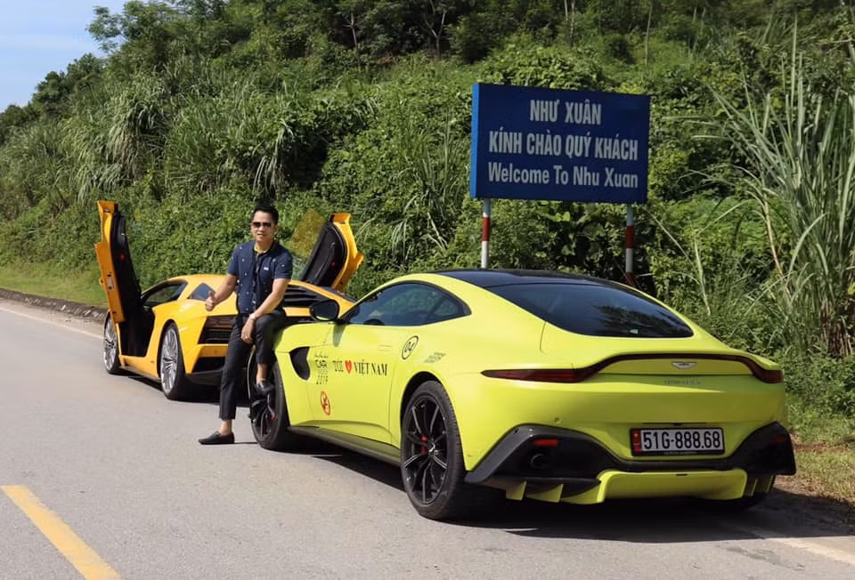 Vài năm trở lại đây, doanh nhân Hoàng Kim Khánh khiến giới chơi xe "ngả mũ" khi ghi dấu ấn bằng hàng loạt siêu xe giá vài chục tỷ đến trăm tỷ đồng. Ảnh: Vietnamnet