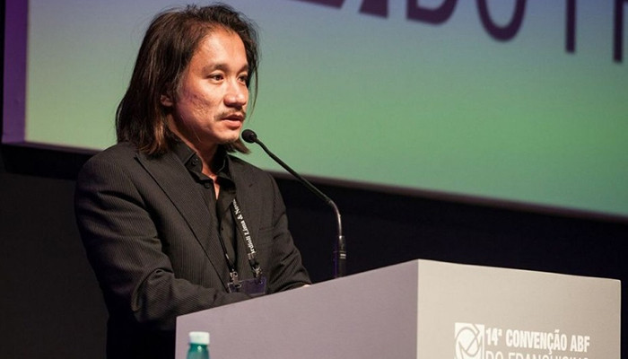 Khởi điểm chỉ là một vài tiệm nail, Charlie Tôn Quý sau đó bắt đầu kế hoạch vươn xa bằng cách đưa tiệm nail vào các siêu thị, cửa hàng... Ảnh: Internet