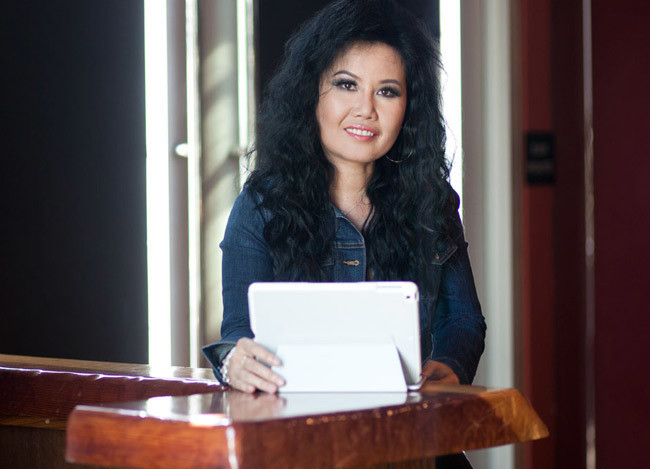 Jenny Tạ được nể phục bởi là phụ nữ Mỹ gốc Việt đầu tiên thành lập tới hai công ty chứng khoán có tầm vóc quốc tế tại phố Wall là Vantage Investments và Titan. Sau khi bán lại các công ty này, Jenny Tạ sở hữu khối tài sản lên tới vài trăm triệu USD. Ảnh: Internet