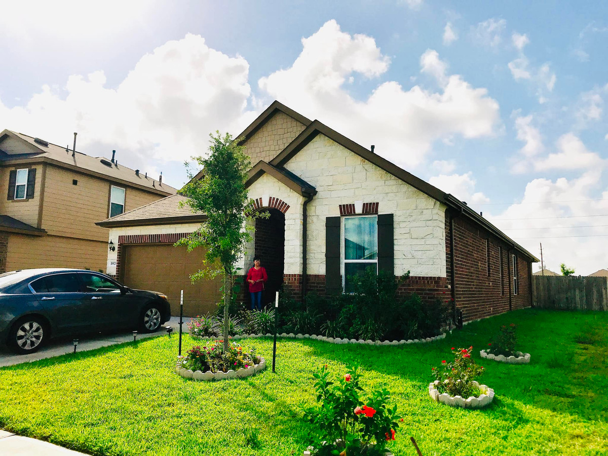 Nhiều người không khỏi xuýt xoa trước cơ ngơi nam MC dành tặng mẹ.