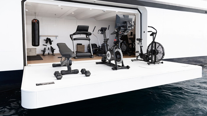 Phòng tập gym được trang bị đầy đủ trang thiết bị hiện đại. Nguồn ảnh: Autoevolution