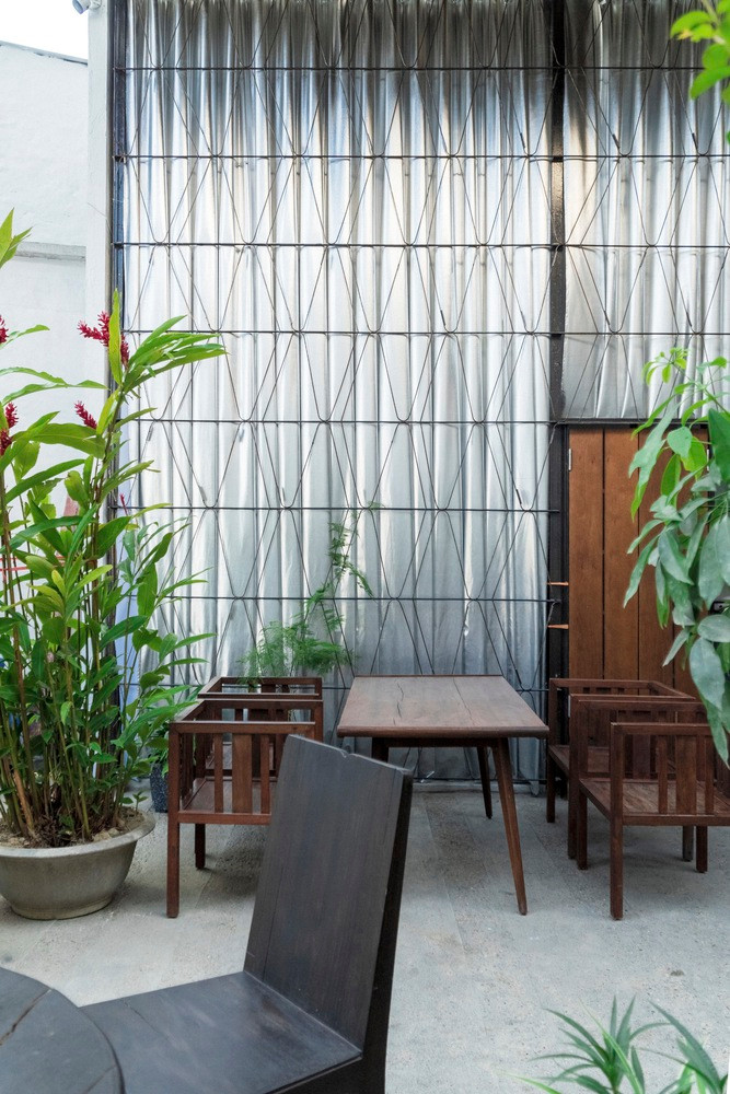 Tầng 3 được thiết kế thành khu vườn chung công cộng, có thể thư giãn và ngắm nhìn bầu trời.