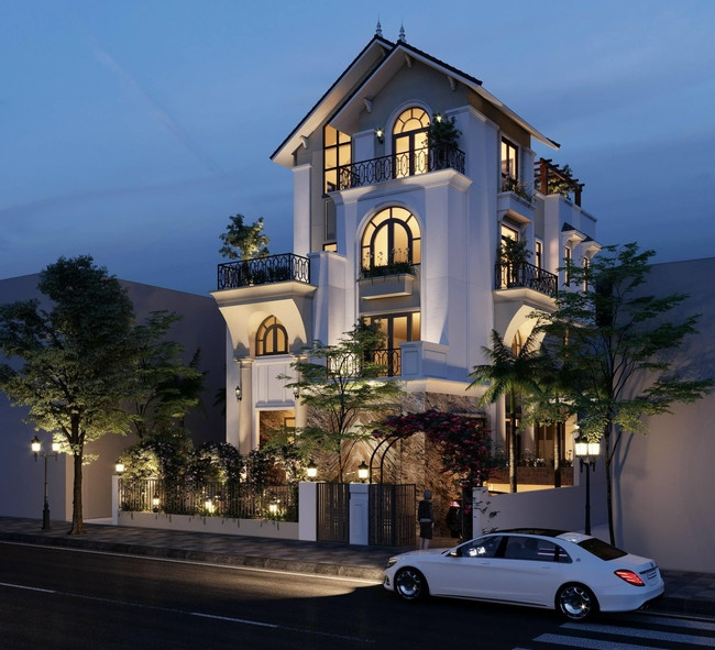 Căn biệt thự trăm tỷ lung linh hơn vào buổi tối. Ảnh: FBNV