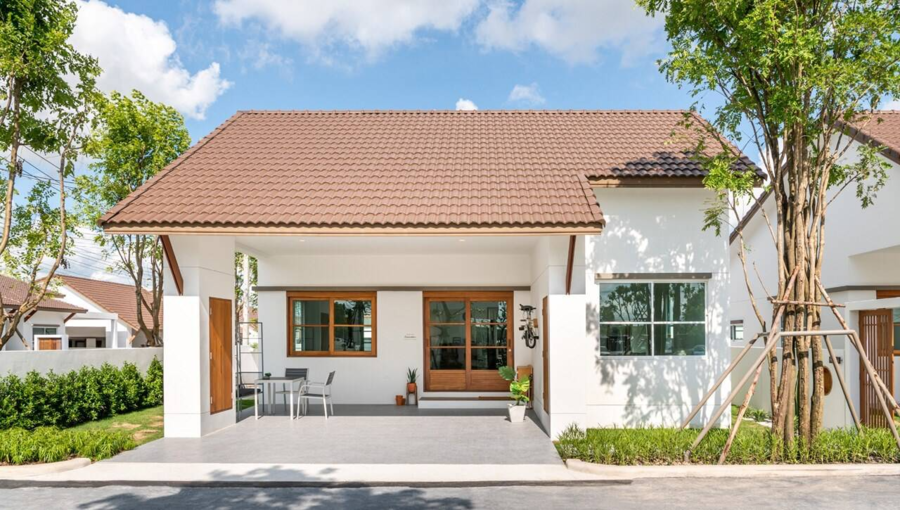 Thiết kế đơn giản nhưng không kém phần sang trọng, nhà cấp 4 mái ngói sở hữu không gian sống gần gũi, mộc mạc và truyền thống. Ảnh: Duraflex