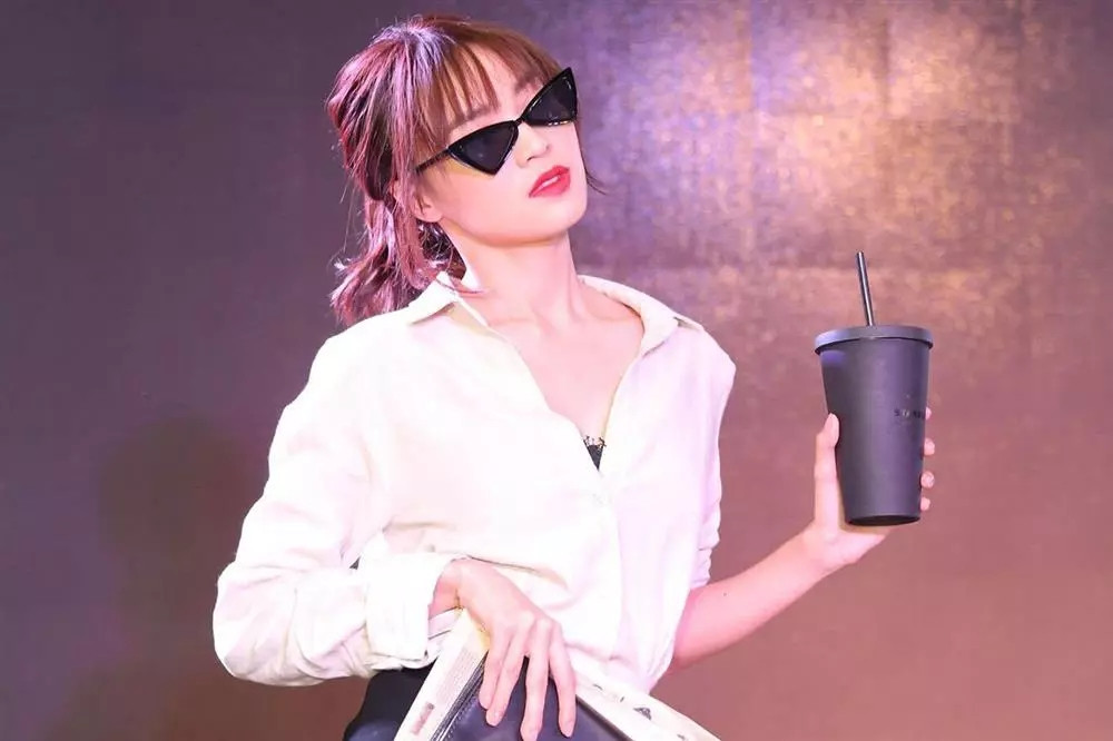 Ninh Dương Lan Ngọc được biết đến khi đóng phim Cánh đồng bất tận và đoạt giải "Nữ diễn viên chính xuất sắc" của Cánh Diều Vàng. Sau đó, cô tiếp tục đóng nhiều bộ phim khác như Trúng số, Tấm Cám: Chuyện chưa kể, Cô Ba Sài Gòn... Ảnh: FBNV