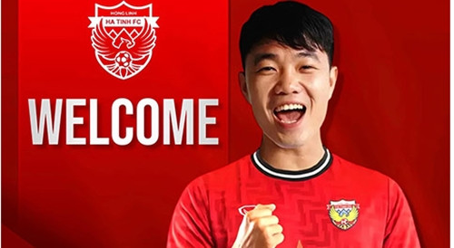 Hiện tại, tiền vệ Xuân Trường đang thi đấu cho CLB Hà Tĩnh theo bản hợp đồng cho mượn từ CLB Hải Phòng. Để có được chữ ký của tiền vệ sinh năm 1995, đội bóng núi Hồng phải chi ra một khoản phí "khủng" hỗ trợ cùng CLB Hải Phòng. Ảnh: Bongdaplus