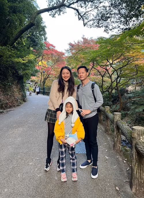 Vợ chồng đại gia Đức An - Phan Như Thảo thường xuyên cho con du lịch để khám phá thế giới bên ngoài. Ảnh: FBNV