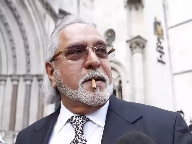 Vijay Mallya (sinh năm 1955) từng là niềm tự hào của người Ấn Độ khi ông là một doanh nhân thành đạt, một tỷ phú nắm trong tay đế chế kinh doanh hùng hậu với khối tài sản kếch xù. Ảnh: The Economic Times