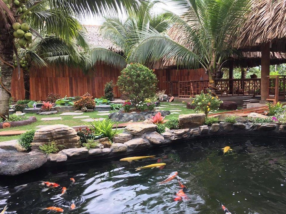 "Biệt phủ" hoàn thành sau 1 năm rưỡi với sự đóng góp của 30 thợ. Ước tính, tổng kinh phí gần 6 tỷ đồng. Ảnh: Dân trí