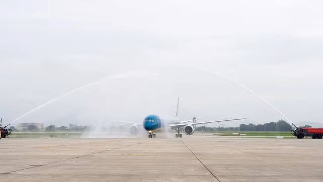 Boeing 787-10 là một trong những phiên bản máy bay thế hệ mới và hiện đại nhất trong "gia đình" máy bay thân rộng của tập đoàn Boeing. Ảnh: Người lao động