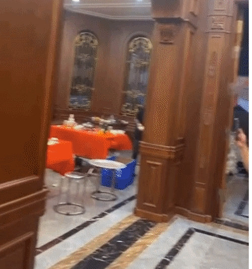 Một góc khác cho thấy độ rộng rãi của căn nhà.