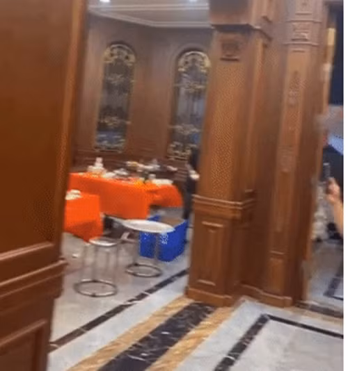 Một góc khác cho thấy độ rộng rãi của căn nhà.